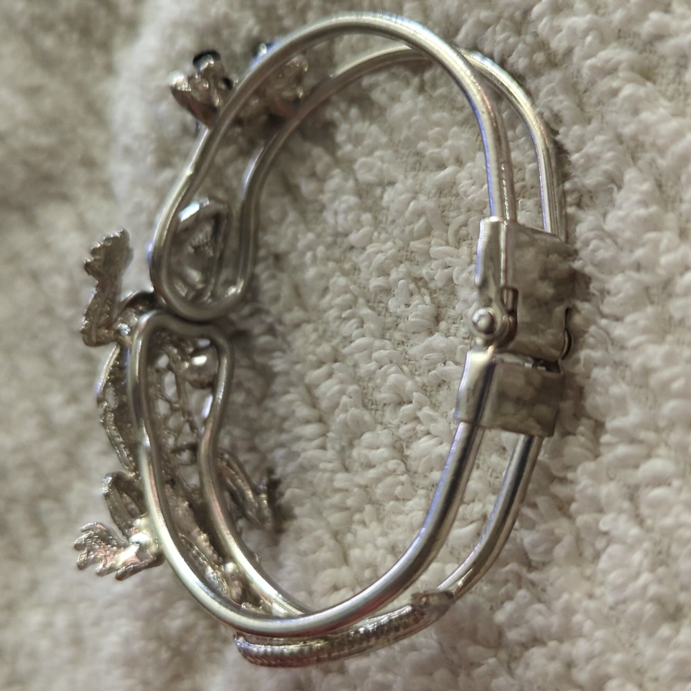 ~ Bracelet - Picture 14 of 14